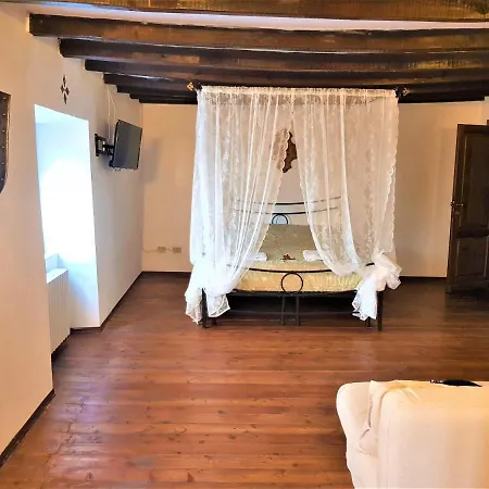 Castello Malabaila Di *