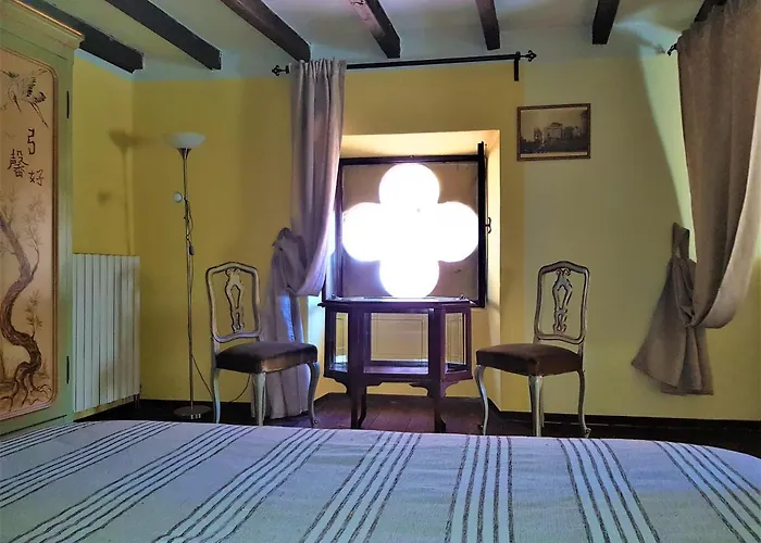 Hotel Castello Malabaila Di Envie